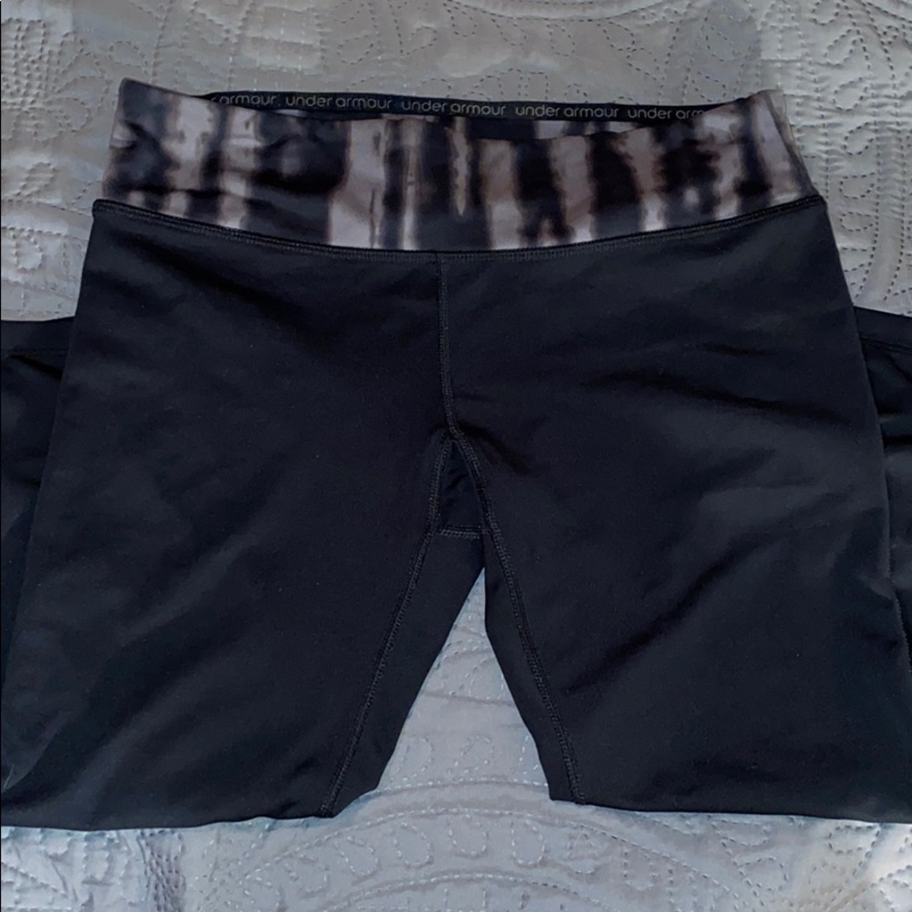 Bundle! Under Armour capri leggings and shirt